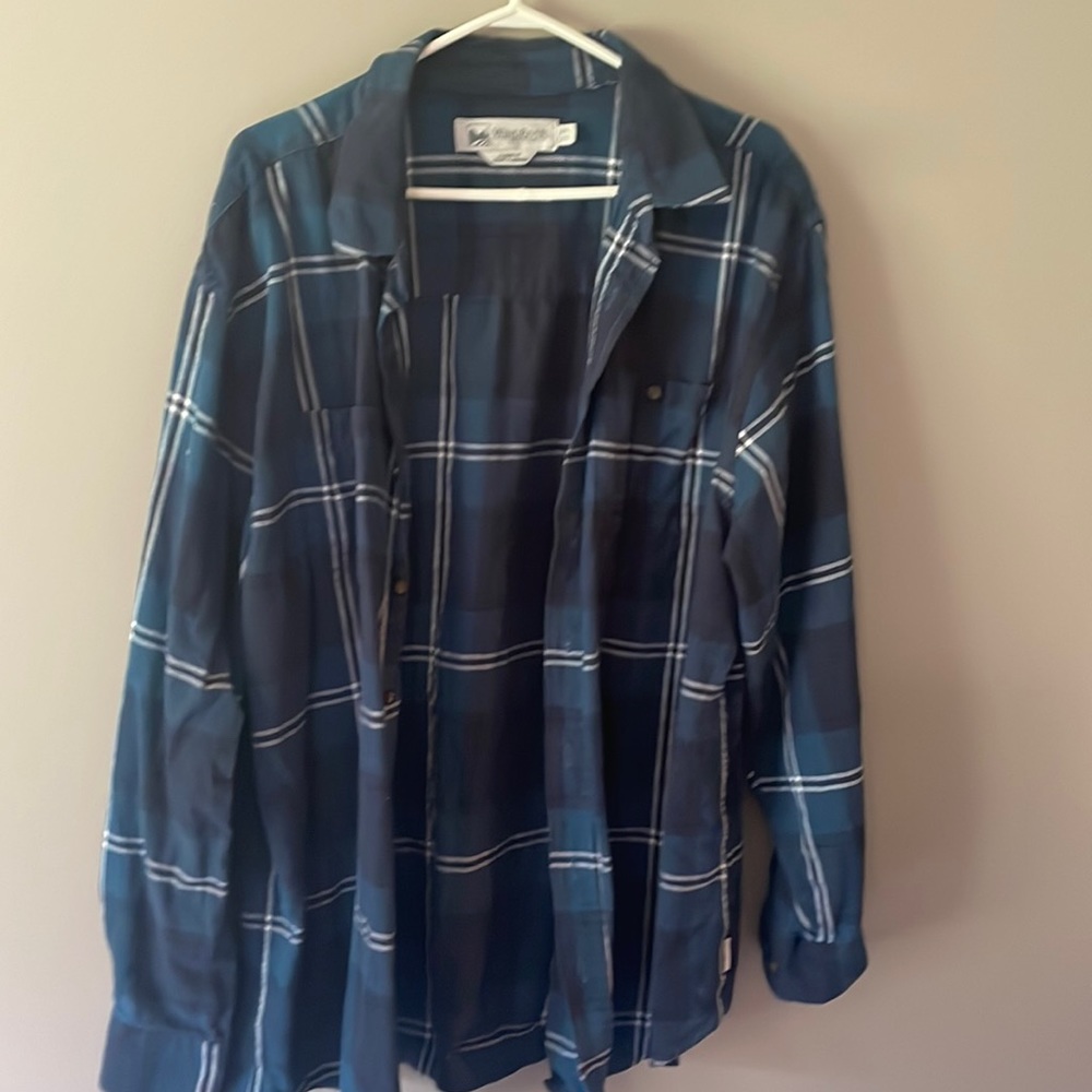 Wind river men’s plaid shirt